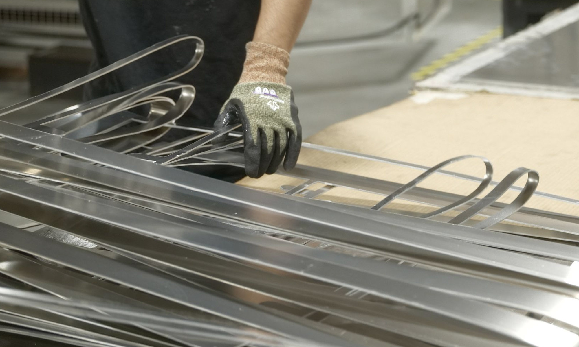 _0003s_0002_cutting-7